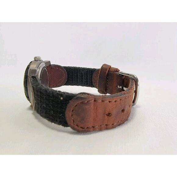 Ladies Swiss Army Field Watch SS White Calendar Quartz 29mm New Battery - Picture 7 of 10